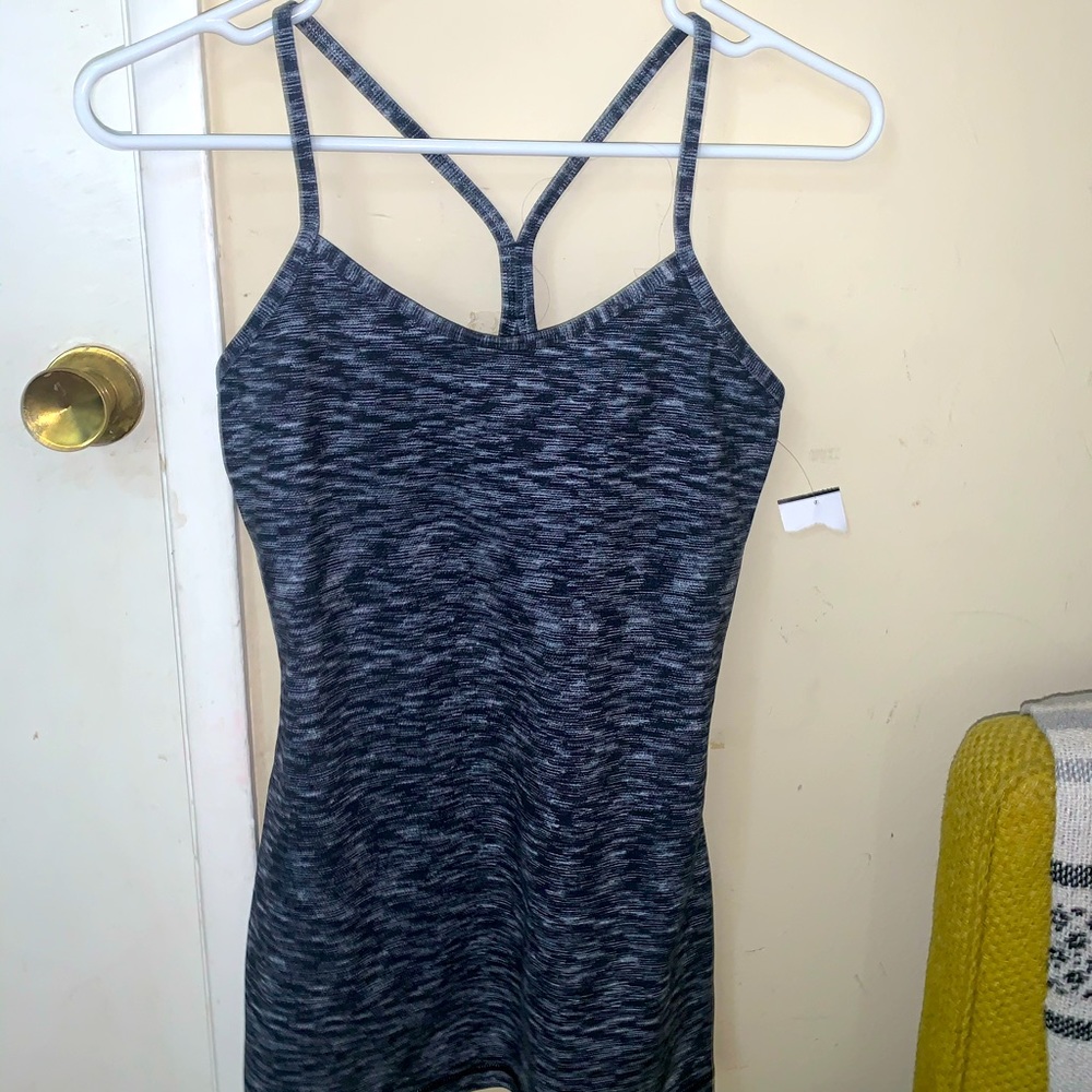 Lululemon Top 4